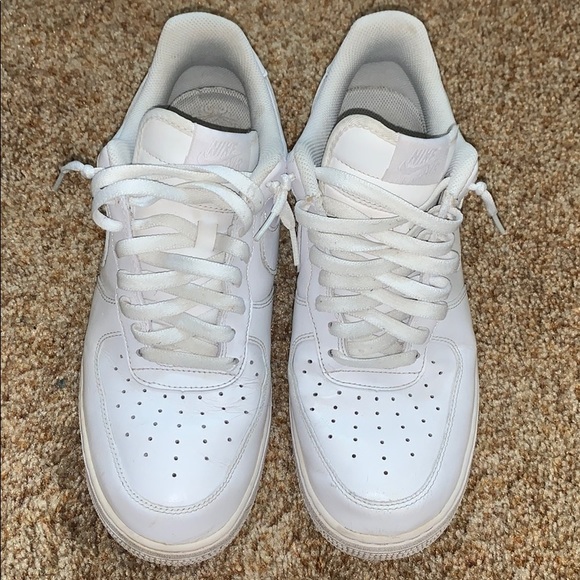 Nike Air Force 1’s Men’s Size 10.5 White Nike Air Force 1’s Men’s Size 10.5 White